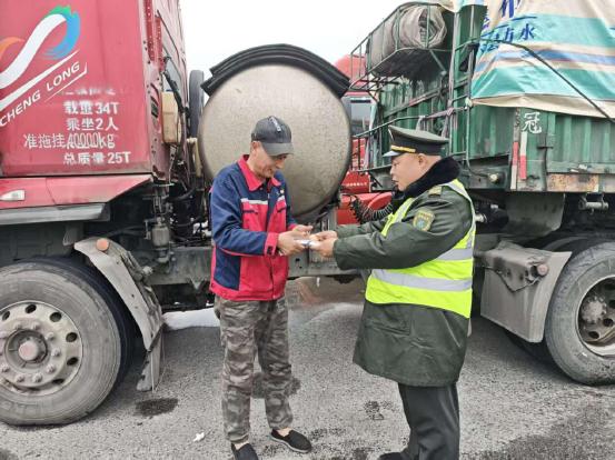 邢临高速鸡泽站开展延伸服务.jpg 邢临高速鸡泽站开展延伸服务.jpg