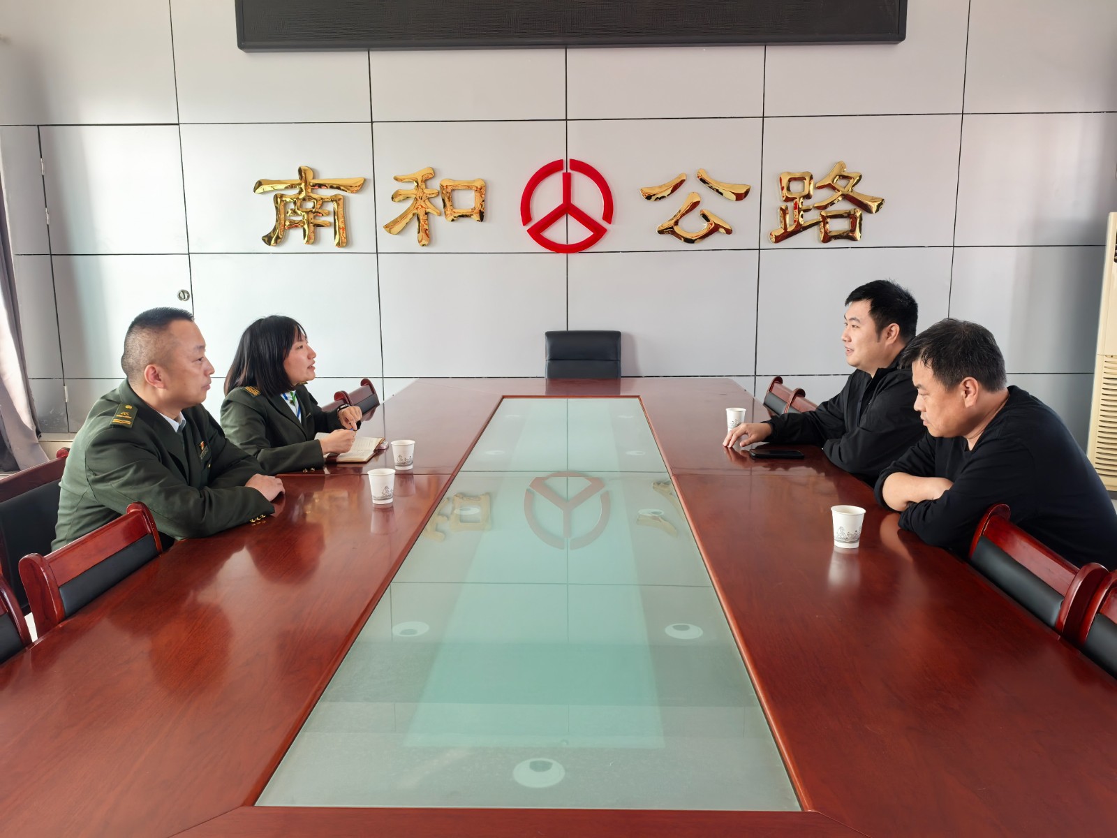 4.1公路站.jpg 4.1公路站.jpg