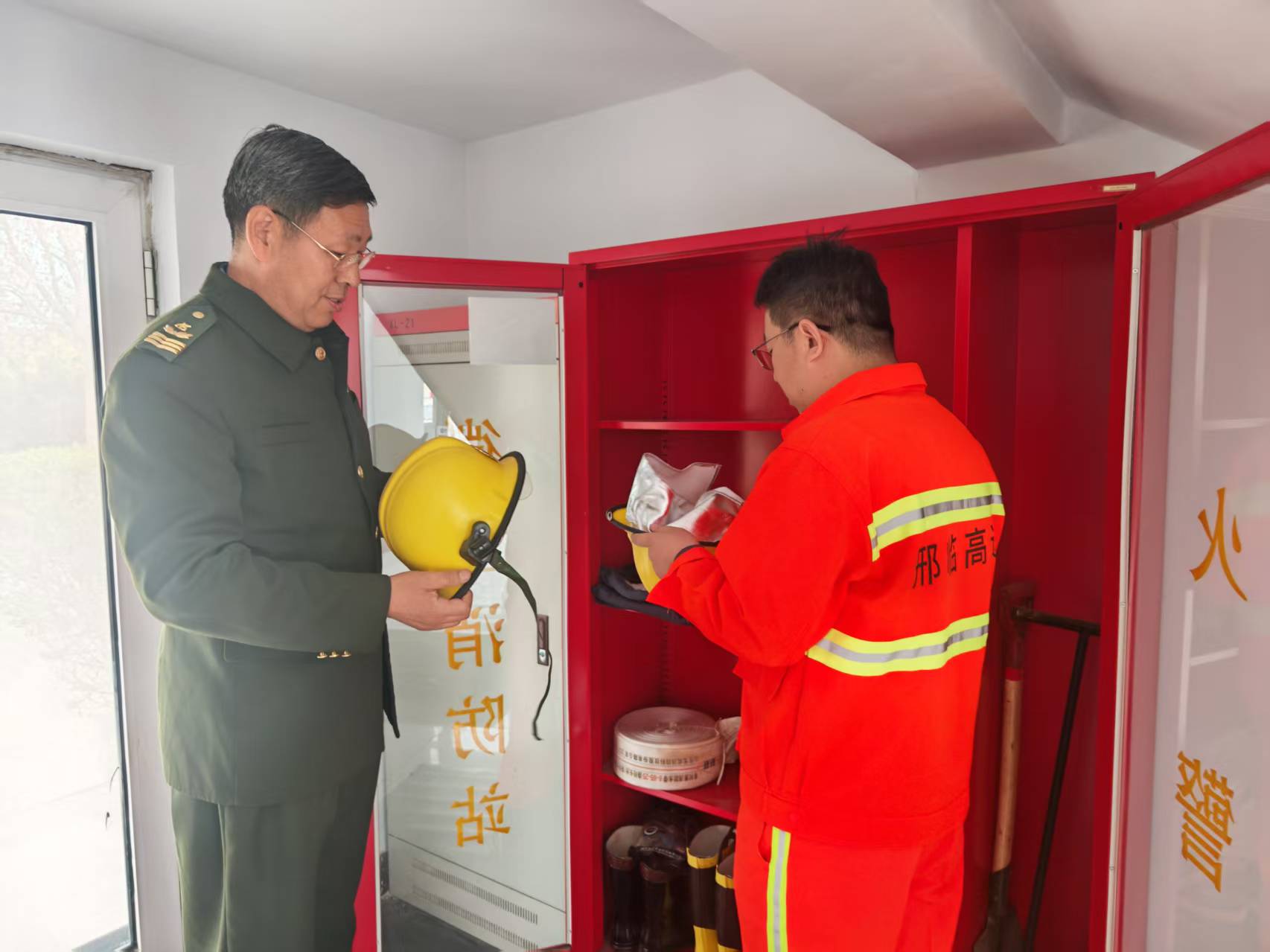 09797a3d9aec64ef1f507aa00444a590.jpg 09797a3d9aec64ef1f507aa00444a590.jpg