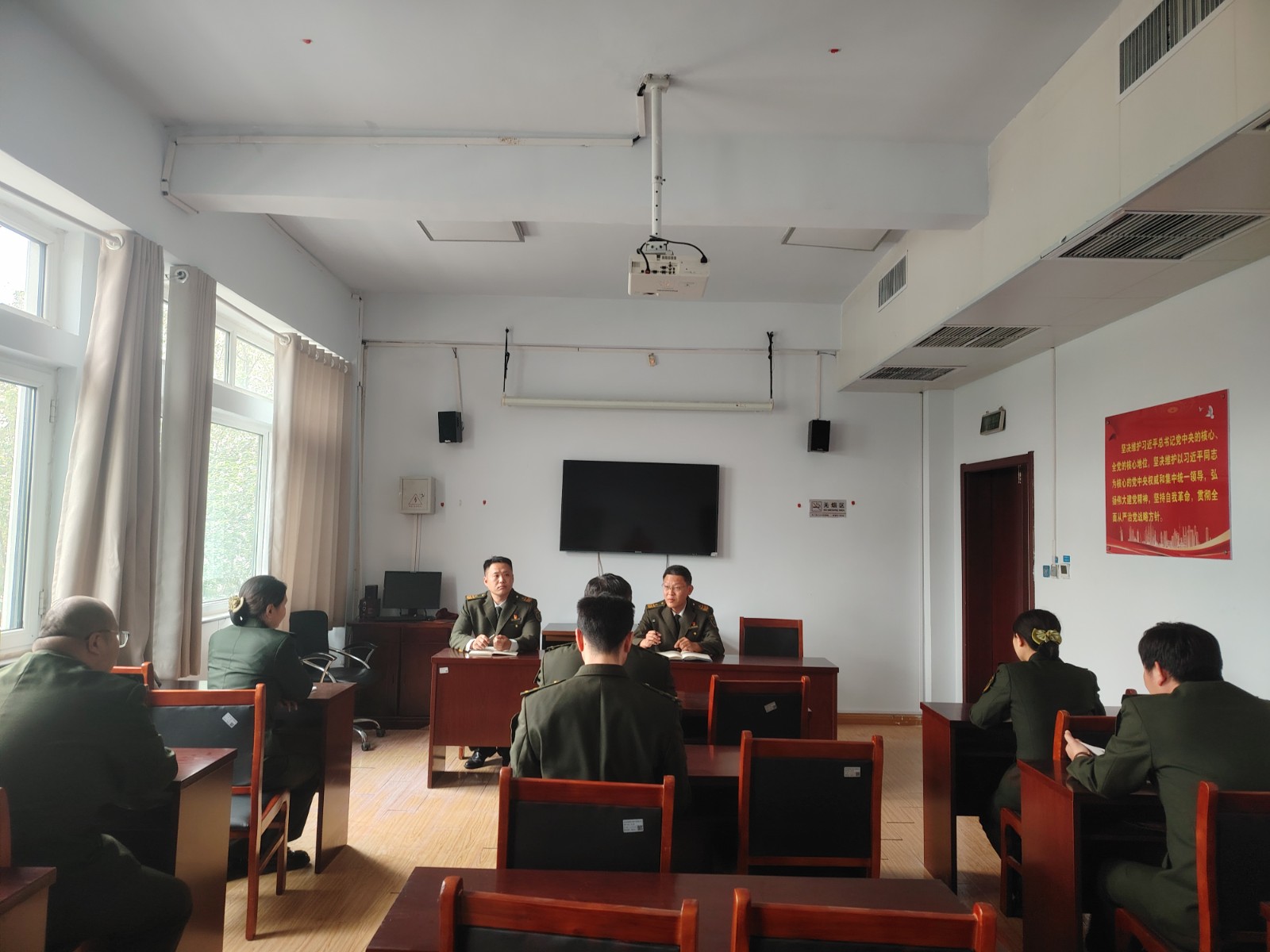 111.节前廉政教育（清明节）.jpg