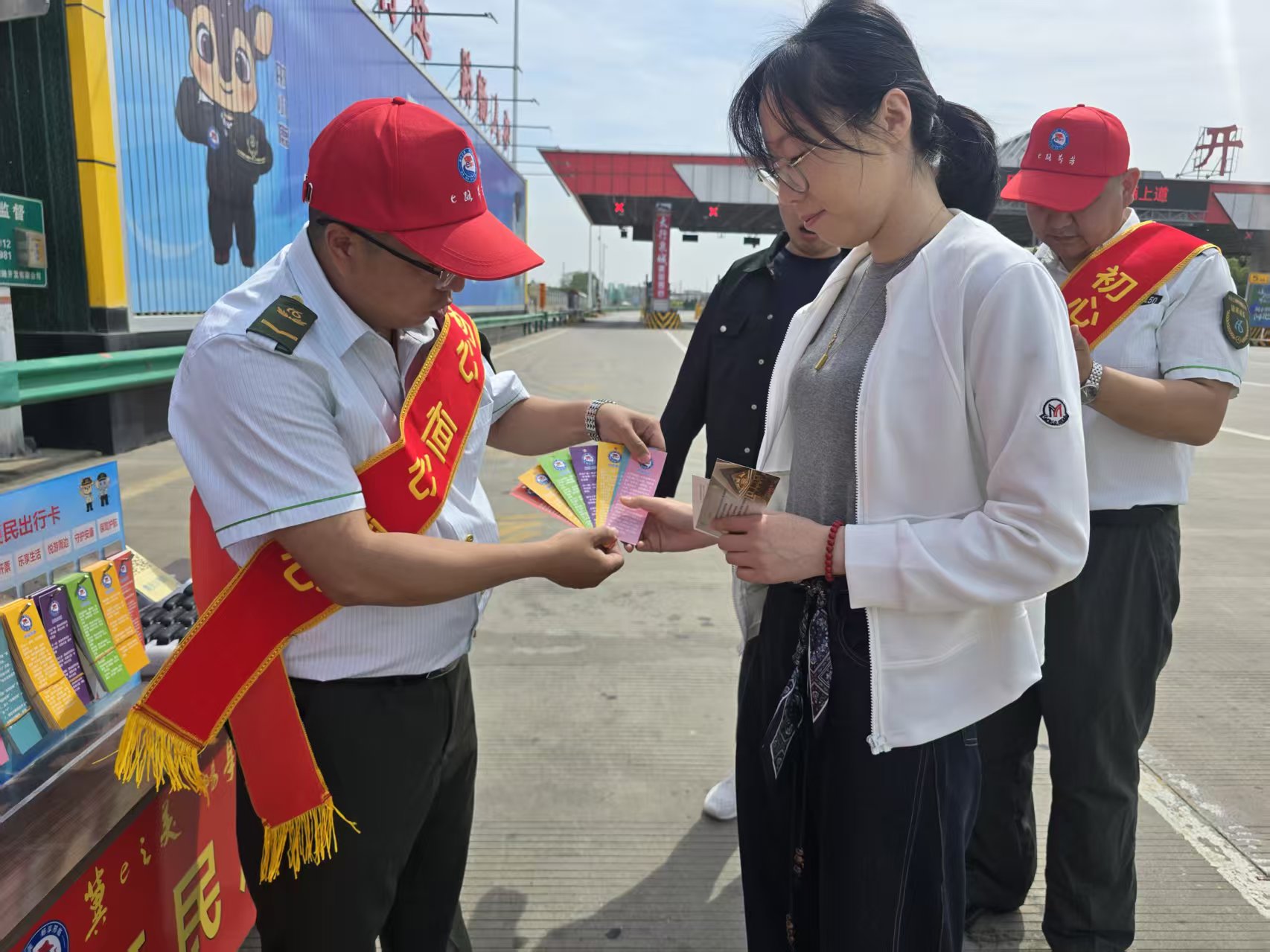 fcb00e28c7d3623c8eed2aa770a9f6ad.jpg